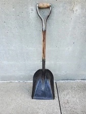 WYOMING AT & SF RWY RED EDGE No. 4 Railroad Coal Shovel