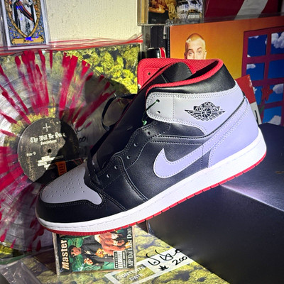 Jordan Air Jordan 1 Mid Bred Shadow Mid Top Leather Sneakers SIZE 12!