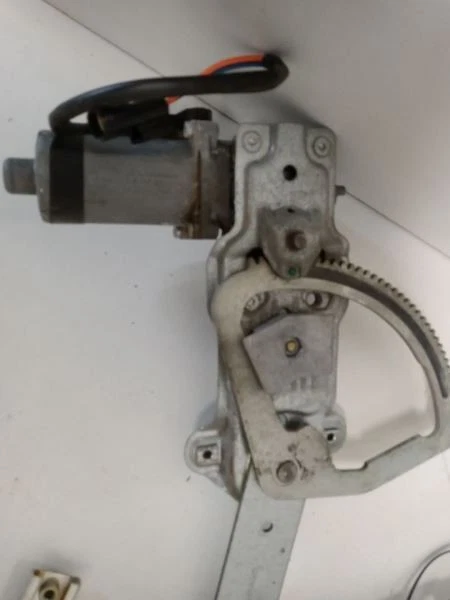 98-03 JAGUAR XJ VANDEN PLAS PASAJERO DERECHO REGULADOR VENTANA DELANTERA FABRICANTE DE EQUIPOS ORIGINALES USADO Foto 3 de 4