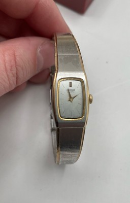 Vintage Seiko 2 Tone Watch 2E20-5139 Women display picture 3