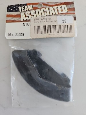 Team Associated BUNDLE (2240- 5-40x7/16 screw) & (2226- front bumper) 