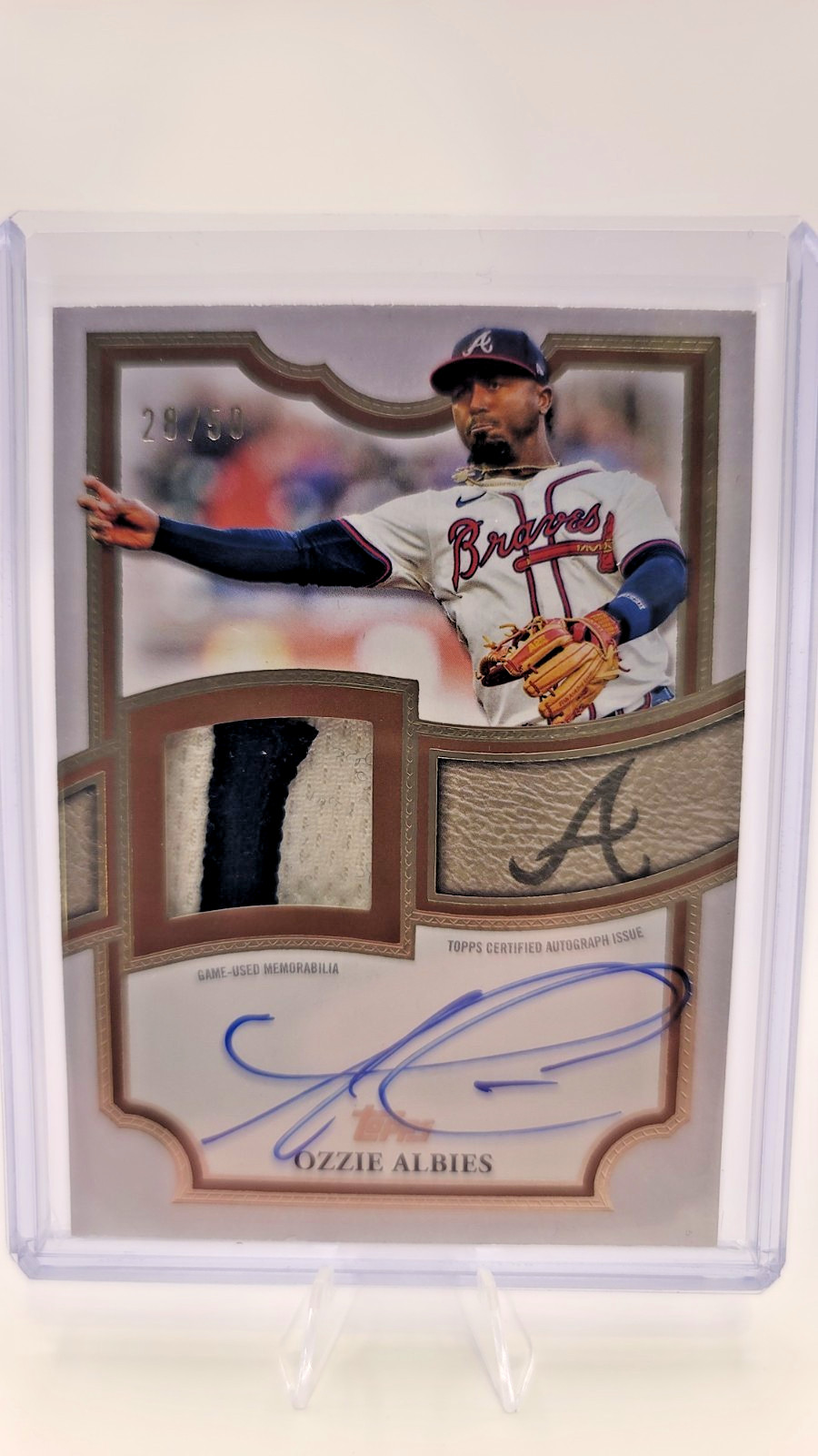 2026 Topps Series 1 #TFAP-OAL Ozzie Albies Flagship Patch Auto 28/50 Braves
