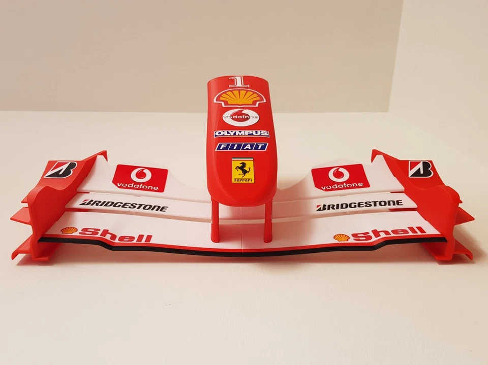 Michael Schumacher Ferrari F1 2004 Ala Frontale 1:3 57x34x19 cm - Immagine 4 di 4