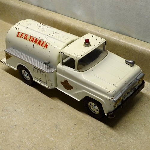 Vintage Tonka White 1958 T.F.D. #5 Tanker Fire Truck, Pressed Steel, Rare! - Picture 4 of 17
