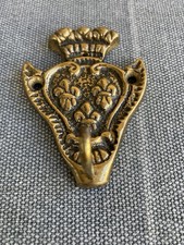 Vintage Kleiderhaken aus Messing im Barockstil mit Lilienmotiven verziert
