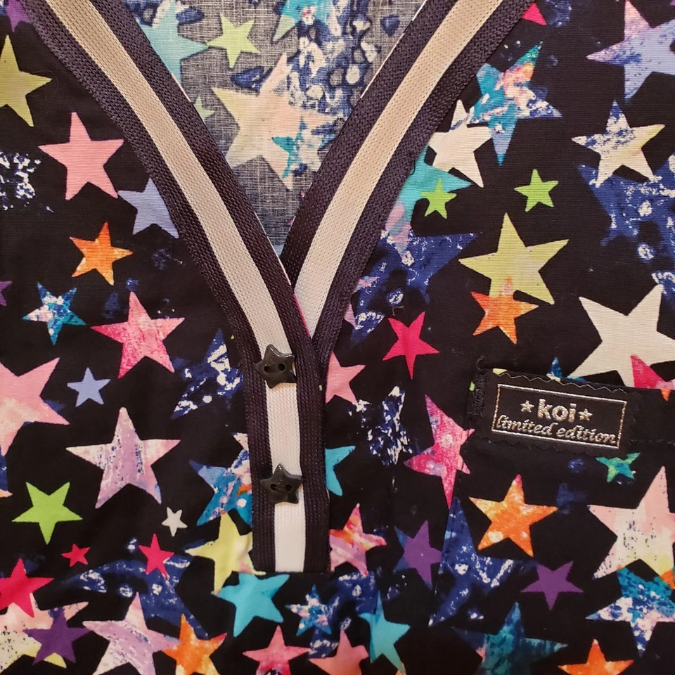Koi Limited Edition Womans SMALL Star Struck Scrub Top NWT - Image 4 of 4