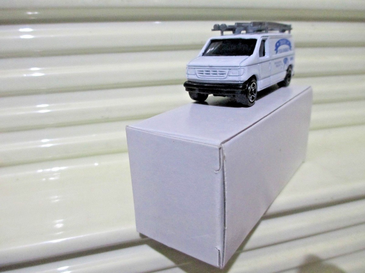 Matchbox MB38L Ford E150 Van 2002 - Troop 1 Flea Market, Scala 1/64, Nuovo Mint In Scatola - Foto 5