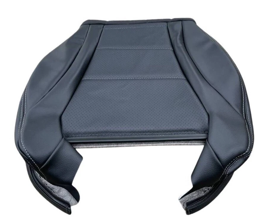 Cubierta de asiento de cuero inferior para conductor Mercedes Benz C300 2015 a 2021 sedán en negro Foto 4 de 4