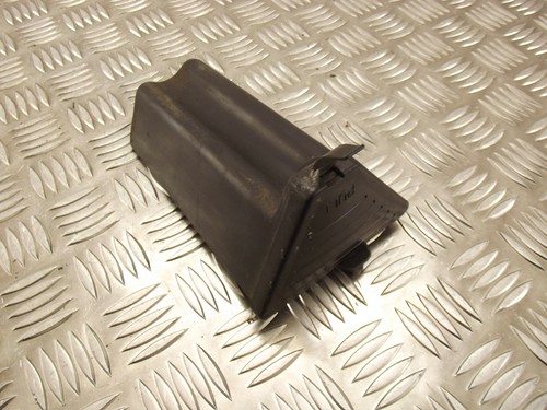 Suzuki EN 125 2A 2006 toolkit holder 2003 > 2009 WB