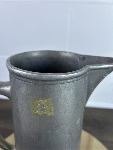 12” Pewter Beer Pitcher. Engraved, The Baron’s INNE - Picture 4 of 7