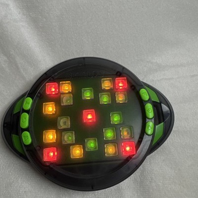 Brainbolt Educational Insights Brain Teaser Memory Game Handheld Car Game