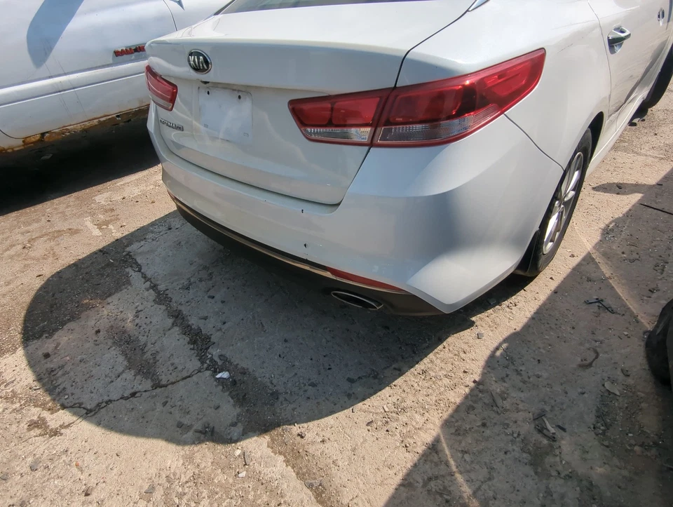 2016-2018 Kia Optima Rear Bumper Assembly Oem E3YXD Foto 2 de 3