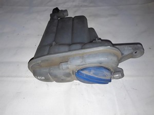 AUDI A4 8K2, B8 Ausgleichsbehälter 8K0121403Q 2.00 Diesel 2015 32838645