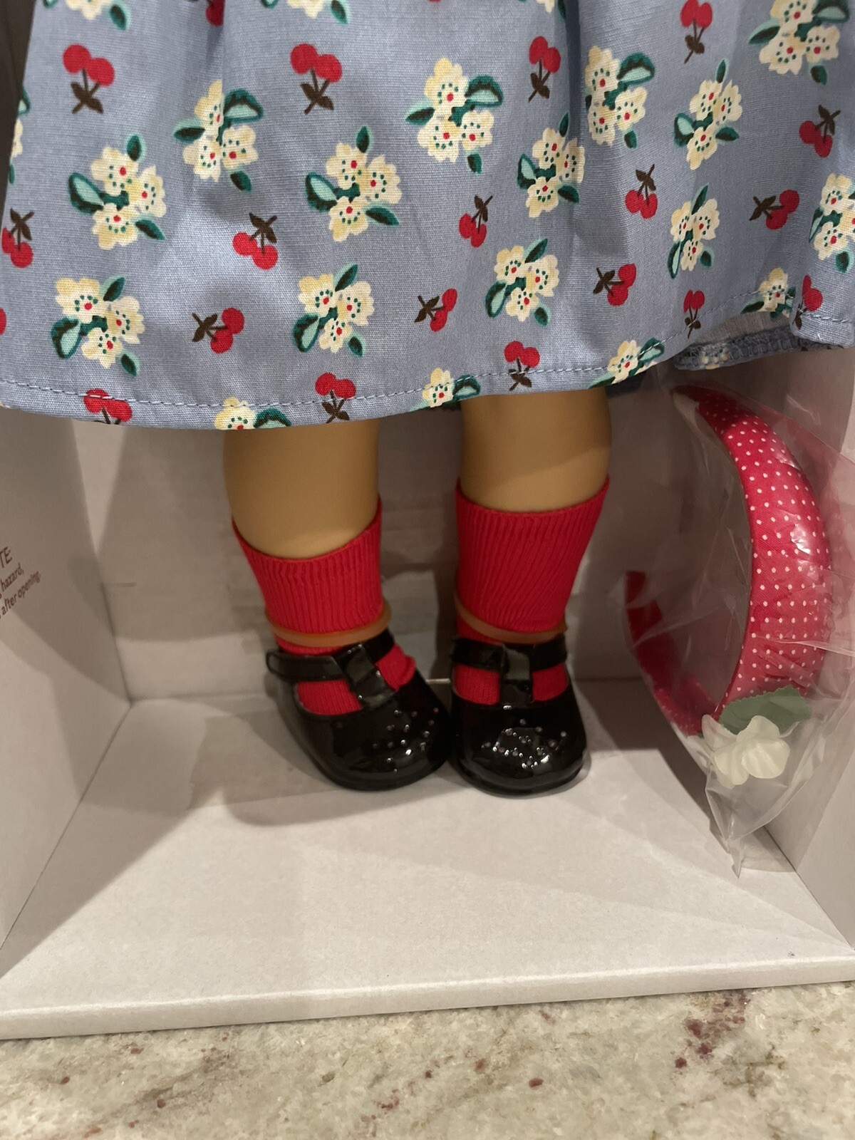 American Girl EMILY DOLL + MEET OUTFIT BOOK Mollys Friend Red Hair Blue Eyes BOX 540409285597 eBay