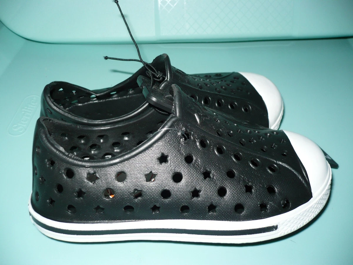 Wonder nation black shoes 2025