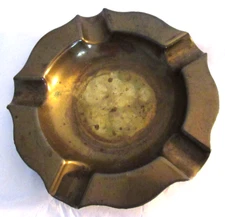 Vintage 4 1/4" Brass 5 Slot Ashtray w/ Scalloped Edges