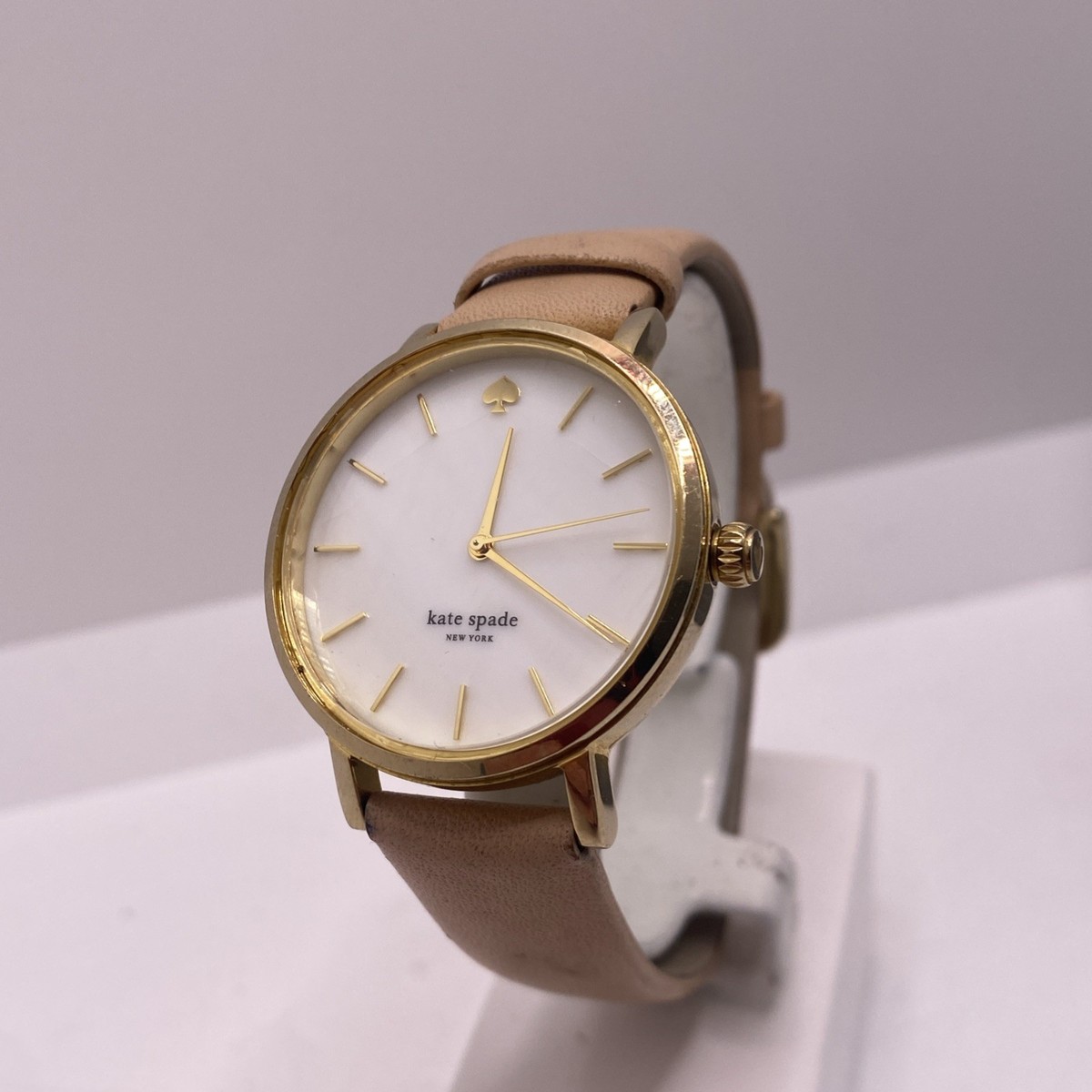 Kate Spade New York Womens Gold Tone Watch New Battery | eBay display picture 1