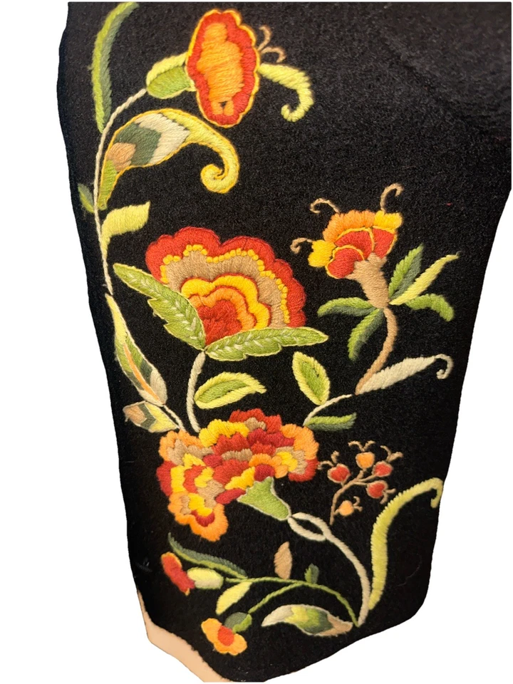 Dean и белый цветочный вышивка свитер шерсти средний - Изображение 3 из 4