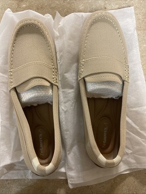 Zelaprox Cream Tan Beige Women s Loafer Flats Shoes NIB Comfort Apricot Size 9 