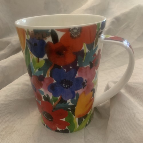 Tivoli Garden Floral Coffee Mug Tea Cup/ Multicolor Bone China England 5x4 - Picture 2 of 6