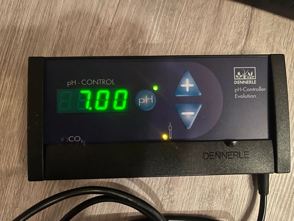 DENNERLE Evolution CO² PH-Controller - ohne Zubehör - Bild 2 von 4