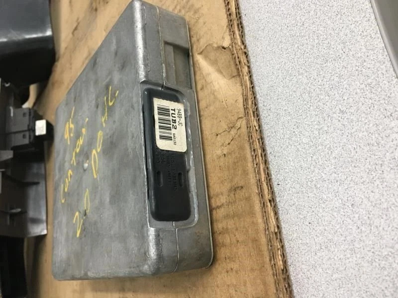 Engine ECM Electronic Control Module 4-121 2.0L Fits 95 CONTOUR 36801 - Image 2 of 3