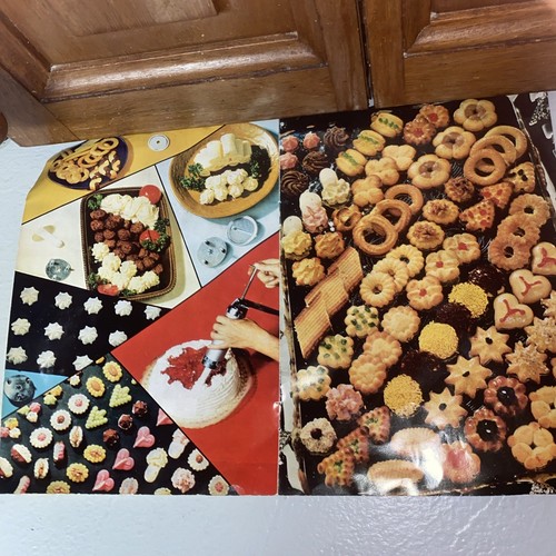 Vintage Sawa 71 Metal Cookie Press Spritz Discs Made in Sweden - Picture 8 of 10