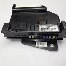 8272007060 TOYOTA ENGINE JUNCTION RELAY BLOCK  TP818 OEM INSPECTED AND CLEANED