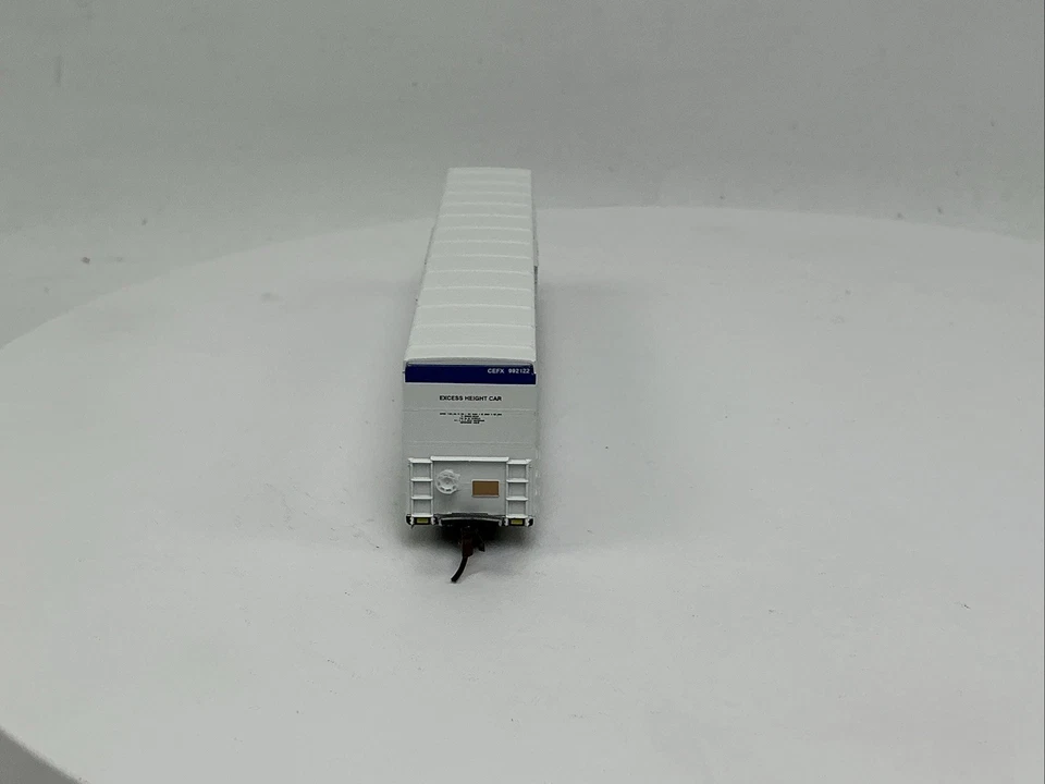 BLMA Models N Scale 15904 Trinity 64’ Reefer  CEFX #992122 - Image 4 of 4