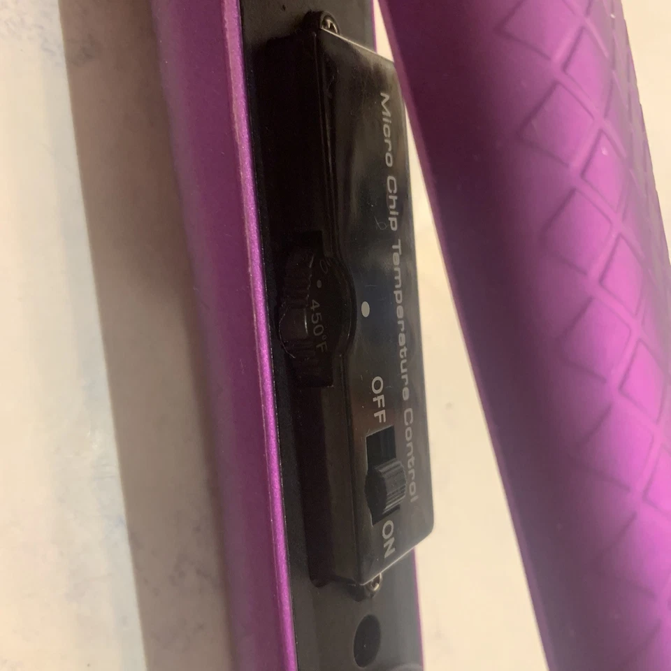 Cortex International Flat Iron BTC-125PIMR. 105 Watt Metallic Purple 1" Clean - Image 2 of 4