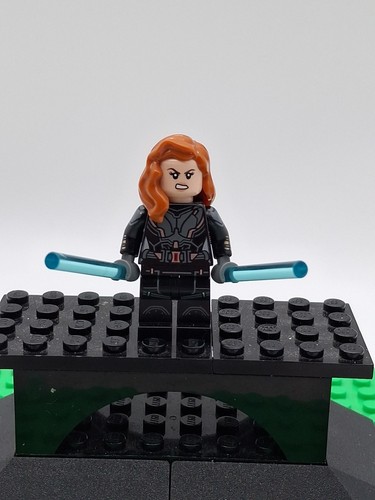 LEGO Schwarze Witwe bedruckte Arme Minifigur Marvel Avengers 76153 (sh637)