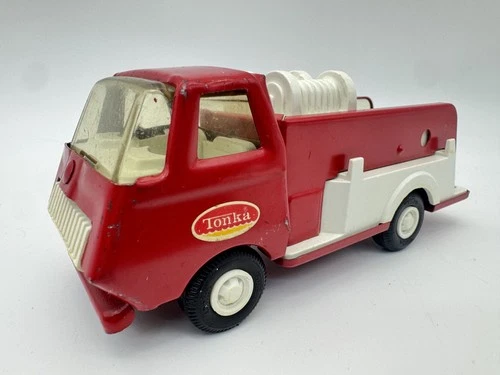 Vintage Tonka Red & White Fire Truck Pumper No. 55250 Pressed Steel Toy Vehicle