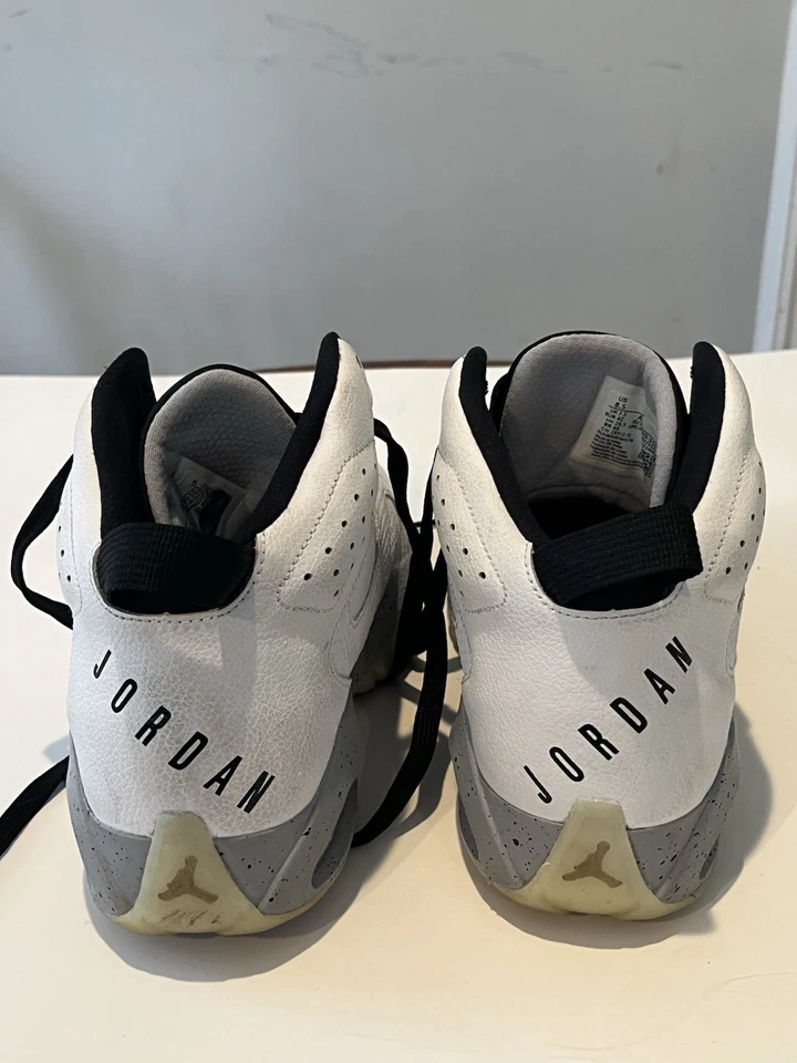 Nike Jordan Zapatos de Baloncesto Despegue Hombres, Talla 8.5 - Blanco/Gris Hormigón Foto 4 de 4