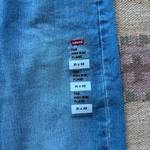 Levi's Jeans Women's 31 726 Flare Bellbottom Boho Hippie Disco Festival NWT - Picture 2 of 6