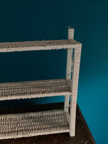 Vintage Mid Century White Wicker Rattan Wall Shelf - Picture 3 of 9