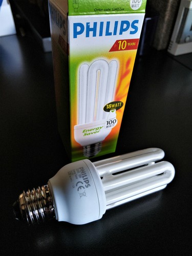 6x Philips 18 Watt (100w)Genie, Energy Saving Light Bulbs, Long Life NEW - Picture 3 of 4