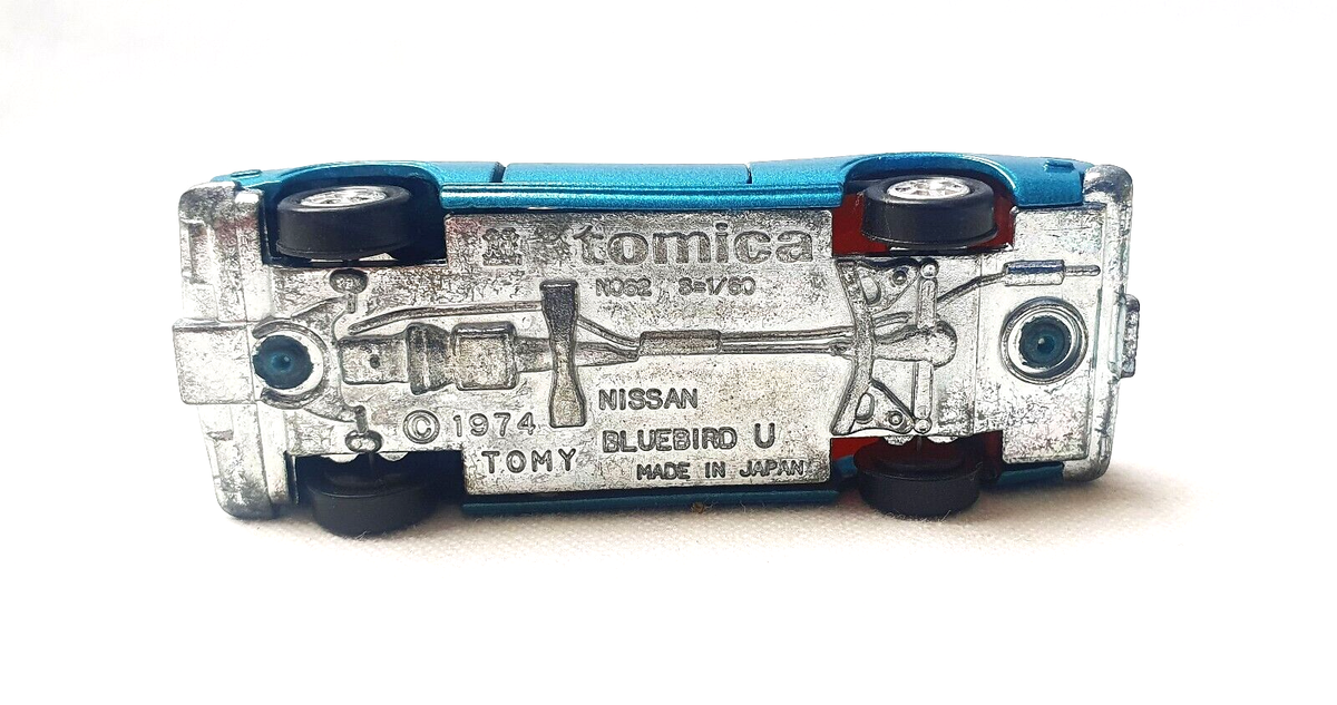 Tomica Japan 1:60 NISSAN Bluebird U 2-Door Sedan Blue Model Car