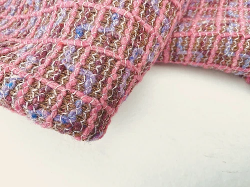PINK SOFT TONES BOUCLE WOOL BLEND LUXURY TAIL0RING MADE IN ITALY FOR GUCCI B112 - product listing photo
