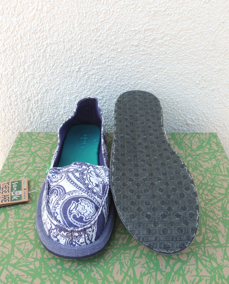 ZAPATOS DE SURF SANUK SHORTY ENVUELTOS PÚRPURA ACERA, TALLA US 6/ EUR 37 ~NUEVOS CON ETIQUETAS Foto 3 de 3