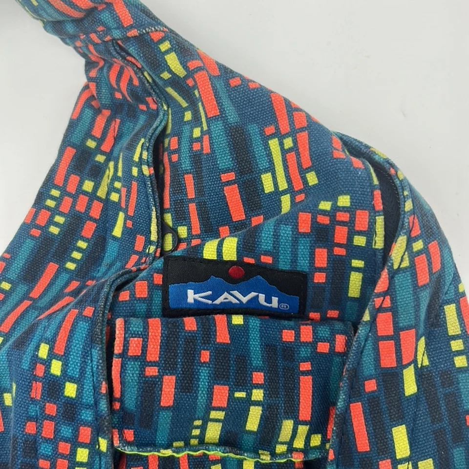 KAVU CROSSBODY ROPE SLING BAG MULTI POCKET BLUE PINK NEON - Image 2 of 4