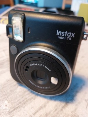 Fujifilm Instax Mini 70 Sofortbildkamera   Schwarz   Funktioniert   Ohne Zubehör