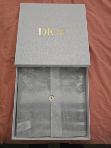 DIOR Toile de Jouy Sauvage 90 Square ScarfIvory and Navy Blue Silk Twill - 第 8/8 張圖片