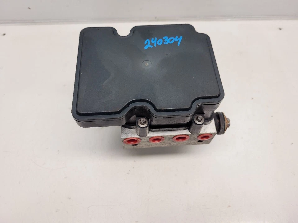 2015-19 Ford Transit 250 (RWD) Anti-Lock Brake Pump Assembly - Image 2 of 4