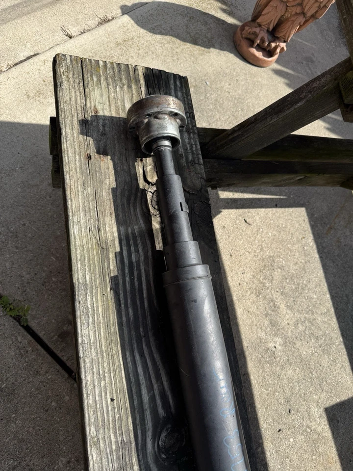 Dodge Charger SRT 2021 eje de transmisión Scatpack Foto 3 de 4