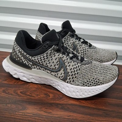 Nike React Infinity Flyknit Women's 11.5 Road Running Black/ Gray DD3024