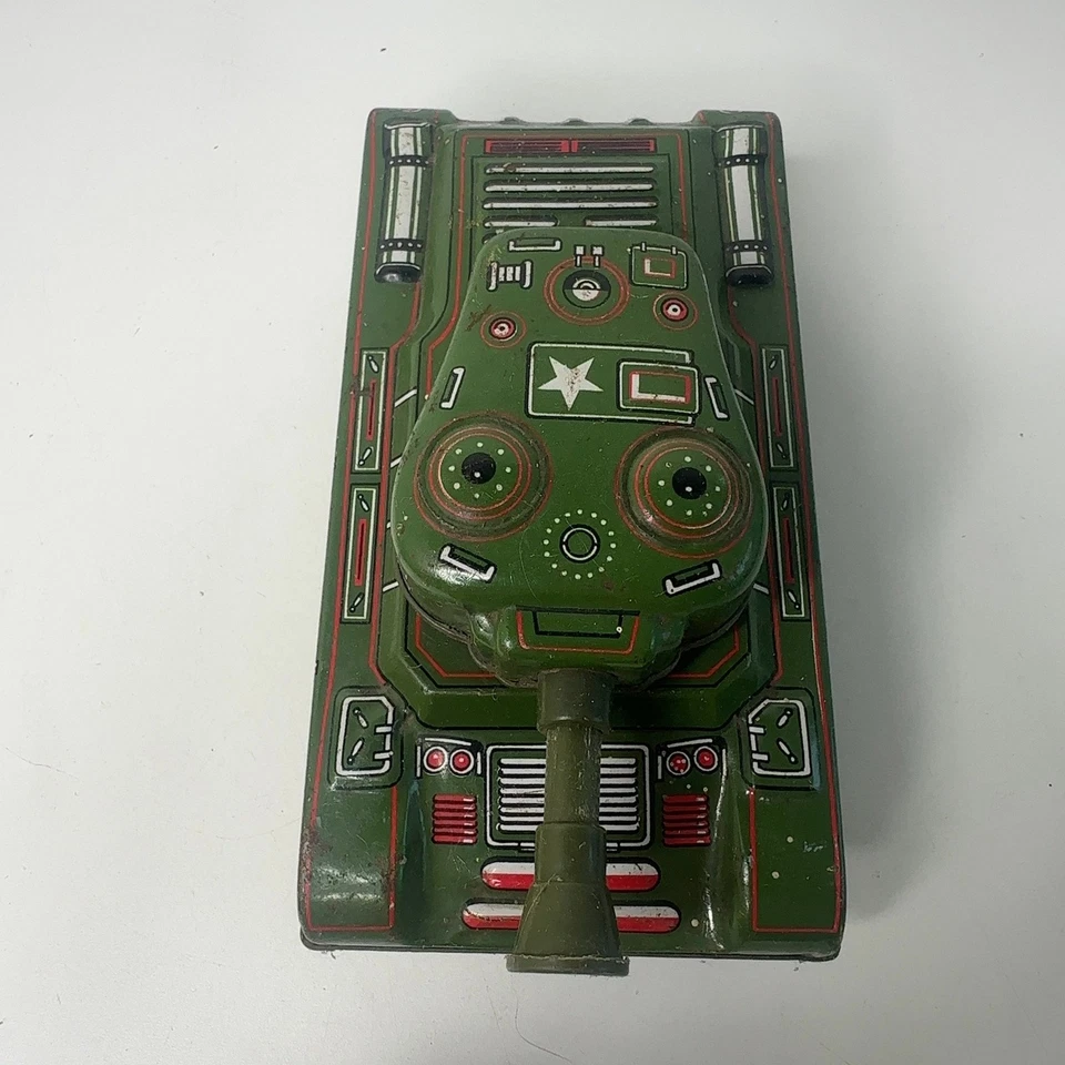 M-35 Army Tin Toy Tank Made in Japan Vintage Collectible Model - Image 4 of 4