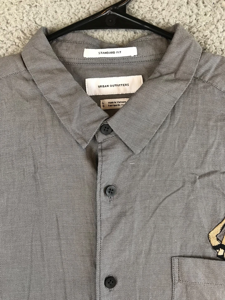 Urban Outfitters Button Down Shirt Men's Large Gray Long Sleeve Collared Legs - Image 4 of 4