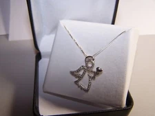 NEW KAY/ZALES JEWELERS 12 DIAMOND ANGEL W/HEART STERLING SILVER PENDANT & CHAIN