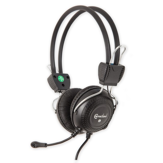 Gaming Headset with a Single 4-Pole Plug