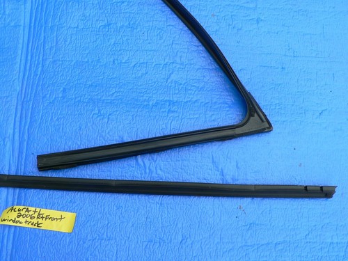 ACURA TL DOOR WINDOW CHANNEL WEATHERSTRIP RIGHT FRONT 2006 2007 2008 OEM - Picture 3 of 6